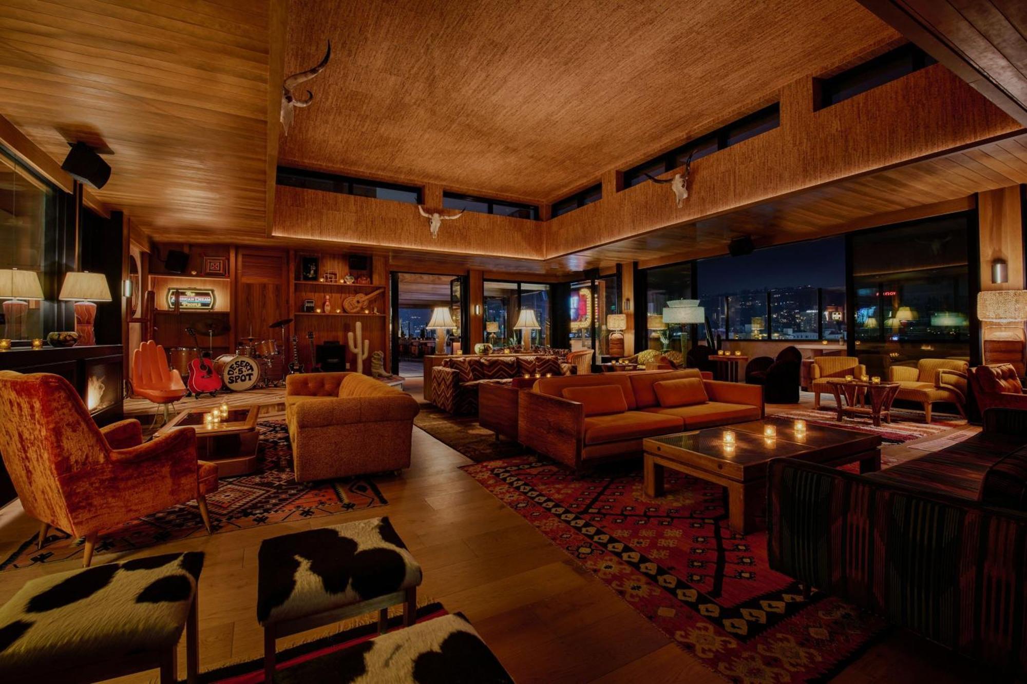Hollywood Volume, A Tribute Portfolio Hotel